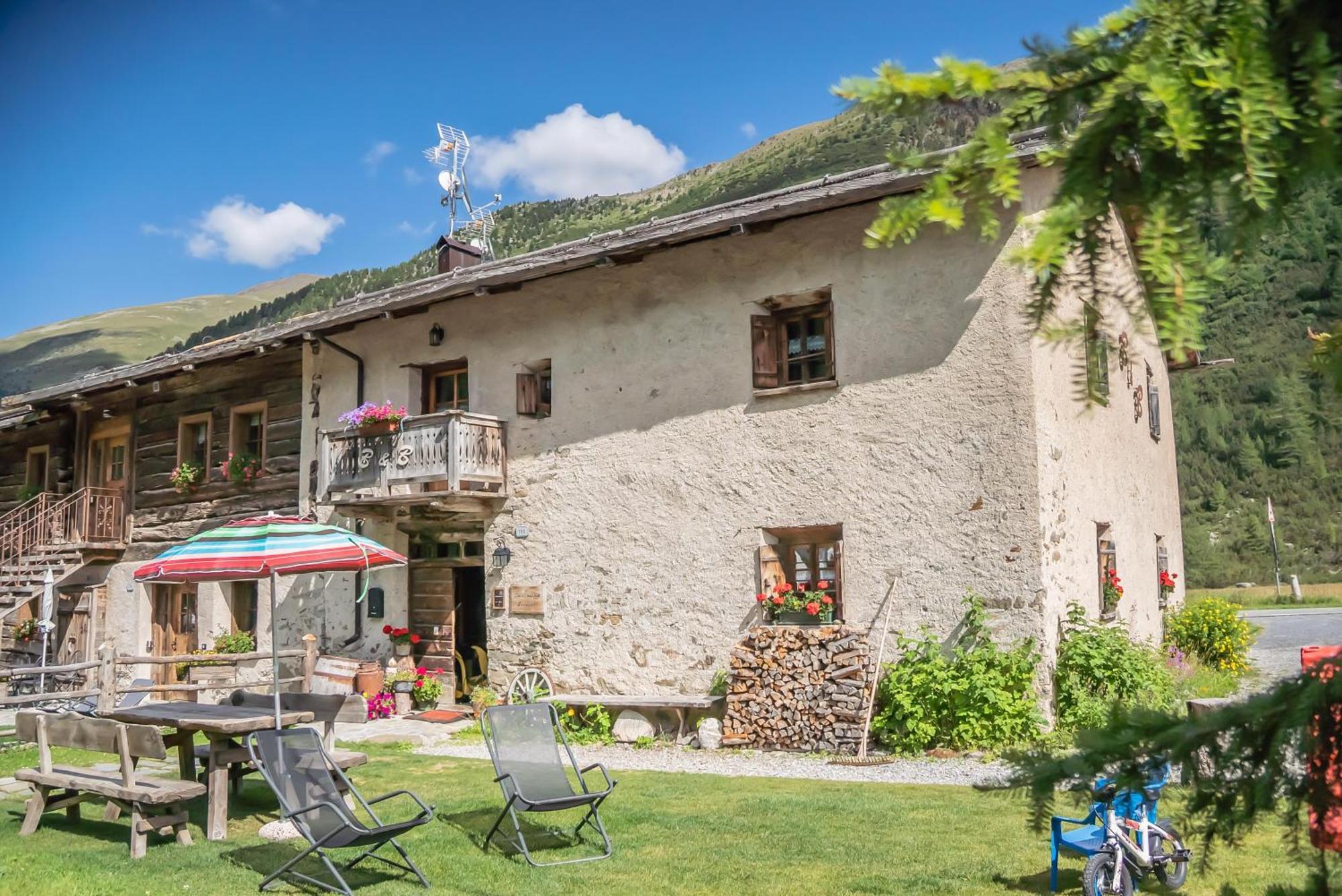 Bed & Breakfast Campaciol Livigno Exterior photo